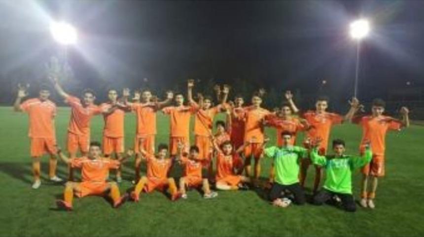 Adanaspor U15 Takımı Şampiyon Oldu