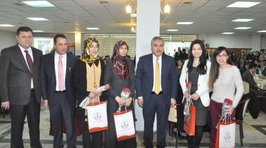 Vali Ahmet Okur, Stajyer &Ouml;ğretmenlerle Bir Araya Geldi