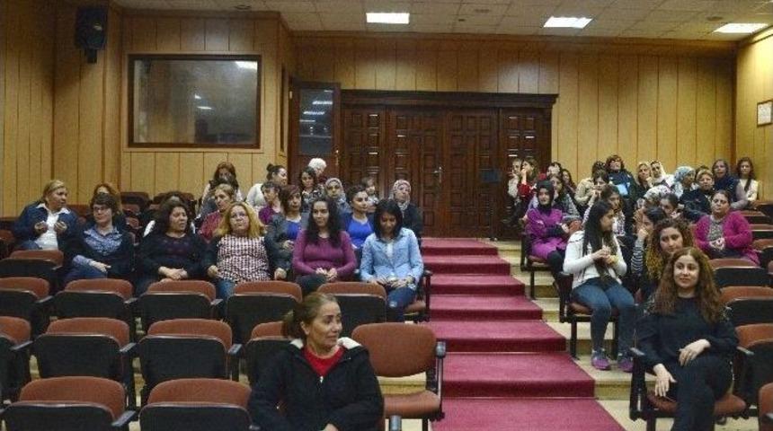 Akdeniz Belediyesi&rsquo;nden Kadınlara Film G&ouml;sterimi