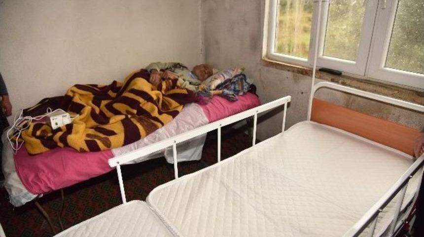 Alanya Belediyesi&rsquo;nden Engelli Hastaya Elektronik Yatak