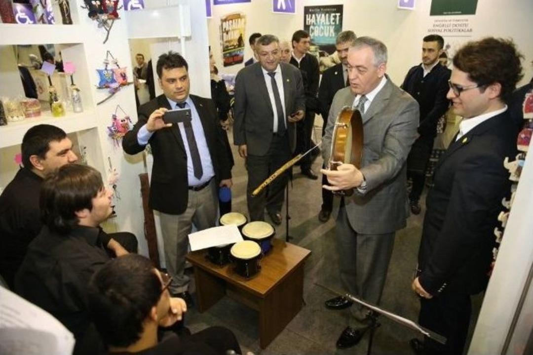 Bakan &Uuml;nal&rsquo;dan Ey&uuml;p Belediyesi&rsquo;ne &Ouml;zel Teşekk&uuml;r