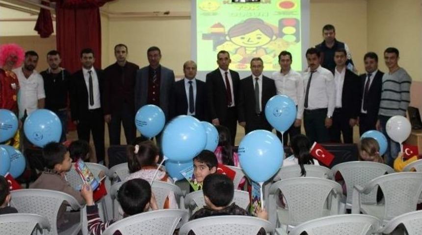 Akdağmadeni&rsquo;nde "trafik Kural Solsun, Kazalar Yok Olsun" Projesi Başladı