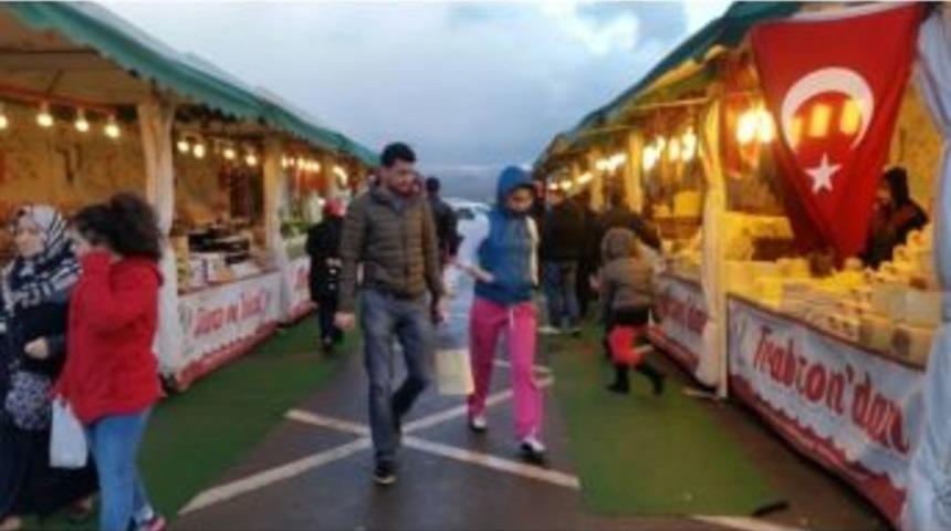 Hem Y&uuml;rekleri, Hem De Mideleri Fetheden &ldquo;memleketten Geldik&rdquo; Etkinliği