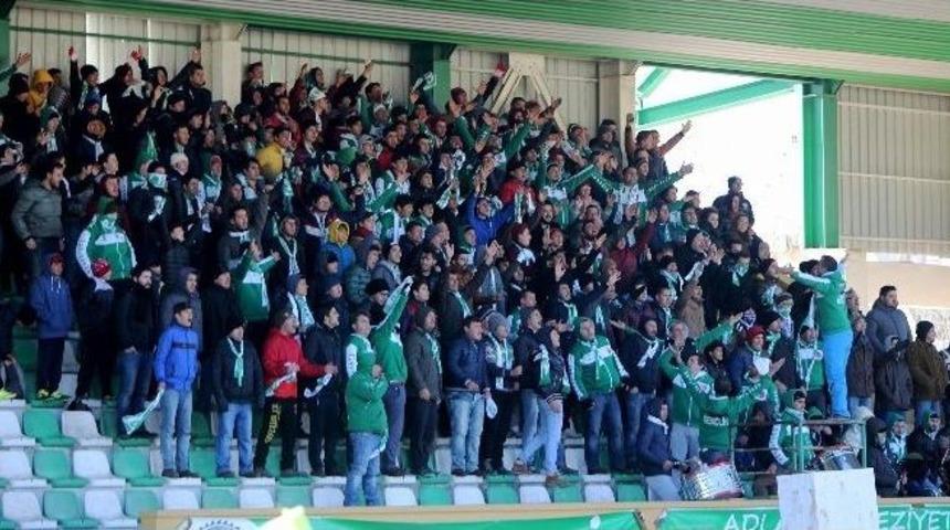 48 Gen&ccedil;likten Taraftarlara &Uuml;cretsiz Ve Sınırsız Otob&uuml;s