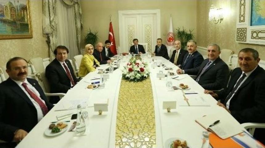 Milletvekili G&ouml;k&ccedil;e Başbakan Davutoğlu İle G&ouml;r&uuml;şt&uuml;