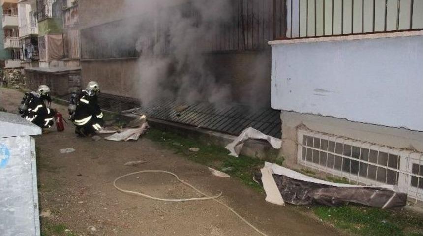 Kuşadası&rsquo;nda Yangın