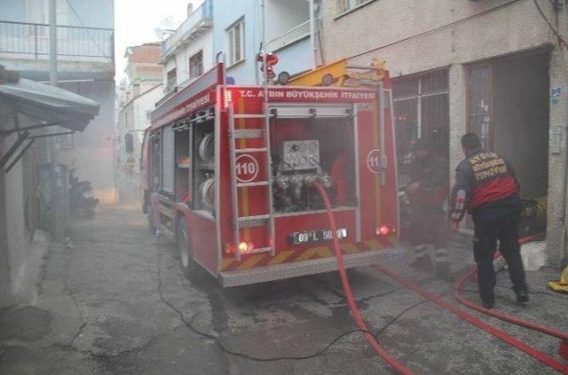 Kuşadası&rsquo;nda Yangın 1