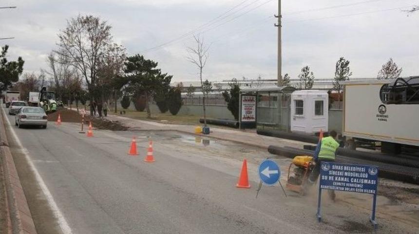 Sivas&rsquo;a 12 Bin Metre Yağmur Suyu Hattı Yapılacak