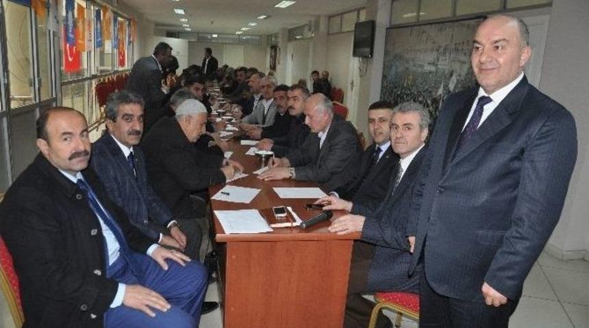 Ak Parti&rsquo;den Muş&rsquo;ta Muhtarlarla İstişare Toplantısı