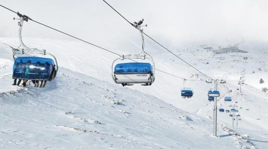 Kayak Merkezi Kayak&ccedil;ıları Bekliyor