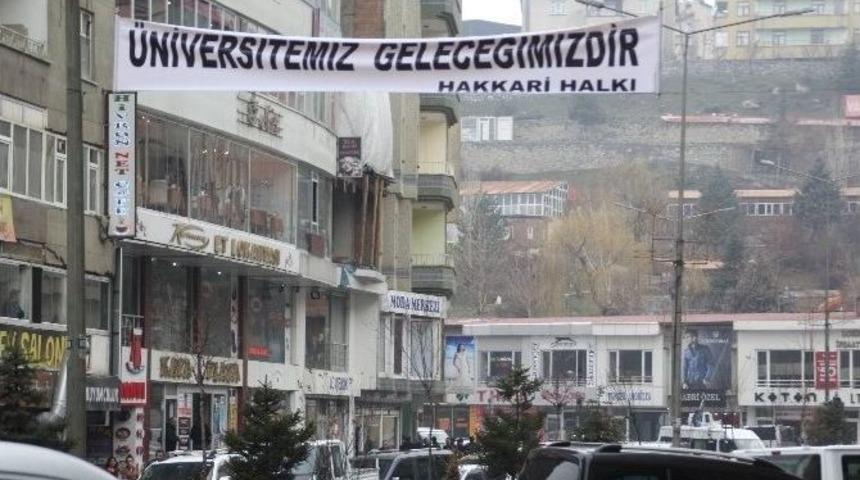 Hakkari&rsquo;de &Uuml;niversitenin Taşınacağı İddialarına Tepki