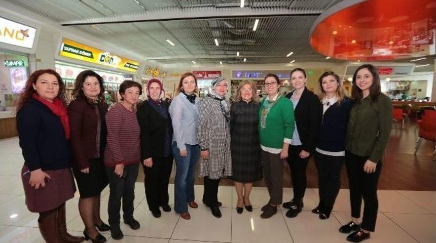 Kadınların İlk Kez Sinemaya Gitme Heyecanı