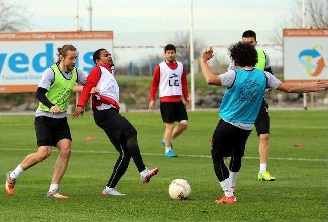 Samsunspor İle Gaziantep Bbsk 19. Randevuya Çıkıyor