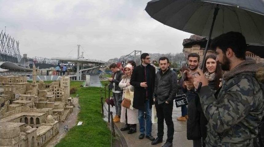 Bağcılarlı &Ouml;ğrenciler Ygs &Ouml;ncesi Stres Ve Yorgunluk Attı