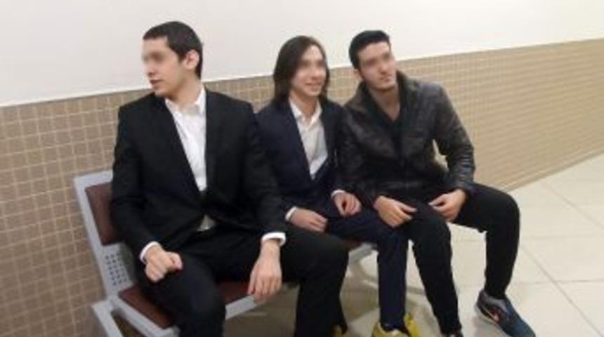 Metroda Bomba Şakası Yapan Gen&ccedil;ler Adliyede