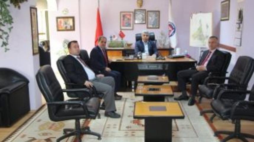 Malm&uuml;d&uuml;r&uuml; Dağ, Başkan &Ccedil;alışkan&rsquo;ı Ziyaret Etti