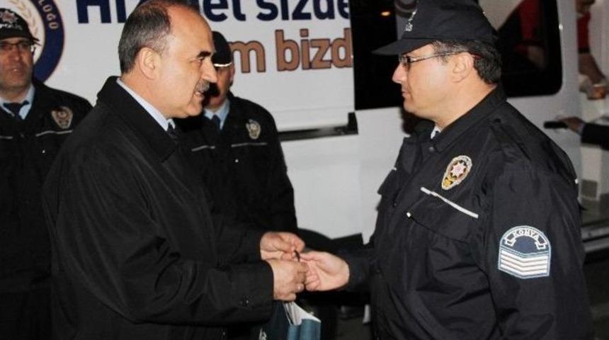 N&uuml;fuz Kullanmaya &Ccedil;alışan S&uuml;r&uuml;c&uuml;ye Prim Vermeyen Polislere &Ouml;d&uuml;l