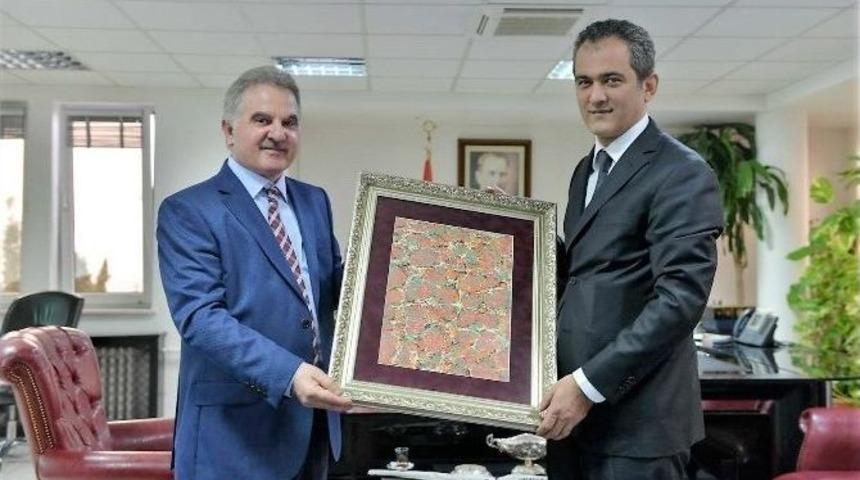 Sa&uuml;&rsquo;n&uuml;n Bilgi Paylaşımları S&uuml;r&uuml;yor