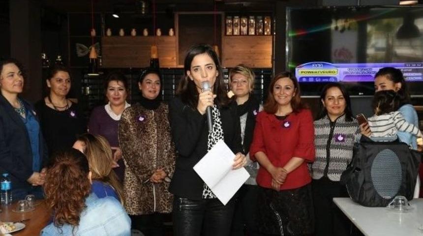 Mtso&rsquo;lu Kadınlardan Hemcinslerine Destek