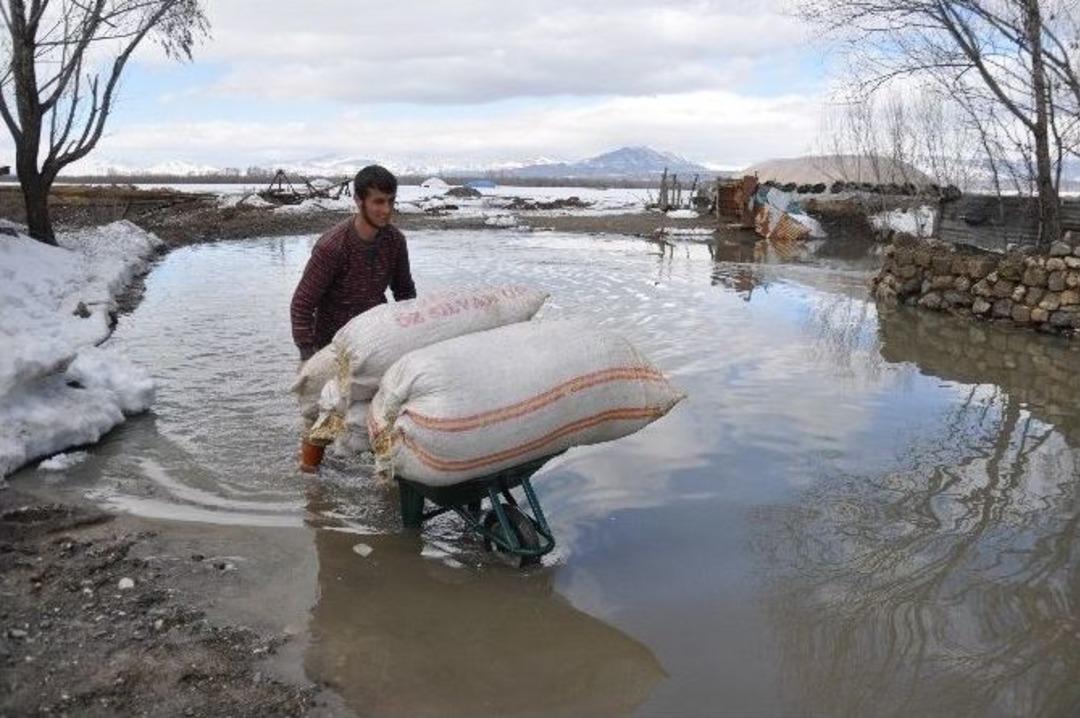 (&ouml;zel Haber) Muş&rsquo;ta Sel Baskını