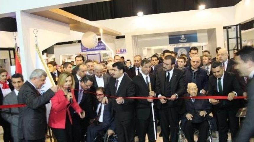 B&uuml;y&uuml;kşehir Engelsiz Kalemler Fuarında