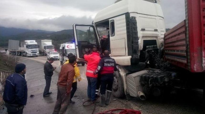 Osmaneli&rsquo;de Trafik Kazası, 1 Yaralı
