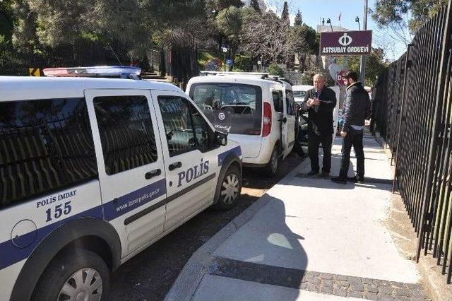 (&ouml;zel Haber) Başları Kapalı Diye Emekli Astsubayın Ailesini İzmir&rsquo;de Orduevine Almadılar 1