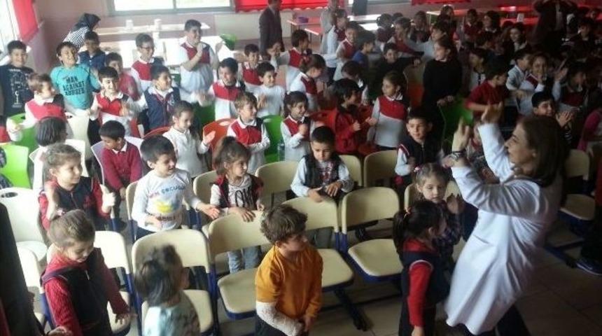 My Kolej &Ouml;ğrencileri &rsquo;s&uuml;tla&ccedil; Şov&rsquo; İle Eğlendi