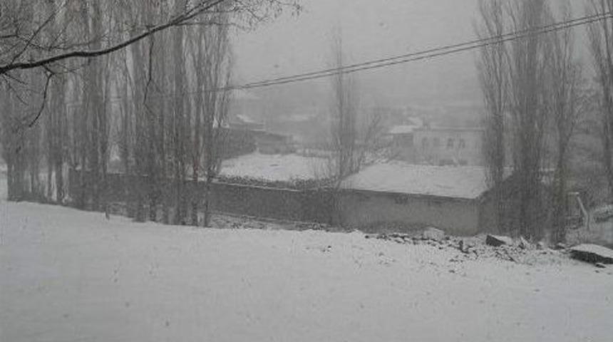 Nevşehir&rsquo;e Mart Karı Yağdı