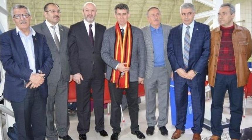 Tahsin Cırdı Futbol Turnuvası, Tbb Başkanı Feyzioğlu&rsquo;nun Topa Vuruşuyla Başladı