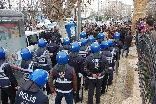 Kadınların Yürüyüşüne İzin Verilmedi