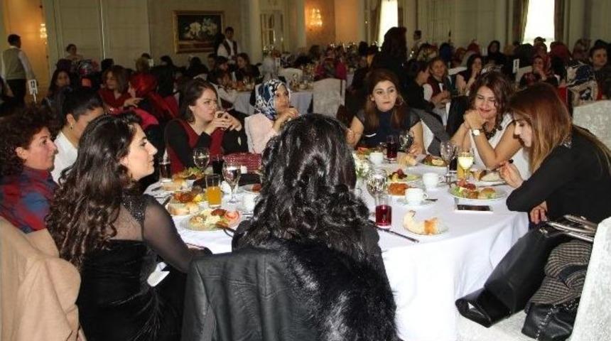 Elite World Van Hotel&rsquo;de Kadınlar G&uuml;n&uuml; Etkinliği