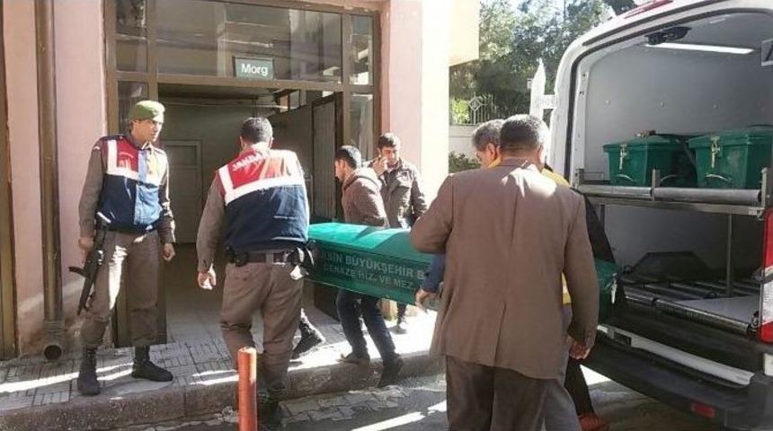 Tag Otoyolunda Kaza: 2 &Ouml;l&uuml;, 2 Yaralı