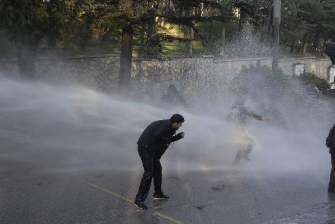Anadolu &Uuml;niversitesi&rsquo;nde &Ouml;ğrencilere Tomalı M&uuml;dahale