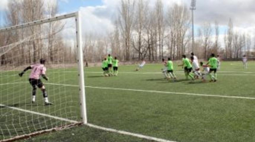 Pasinler Belediyespor Paland&ouml;ken Belediyespor Beraber Kaldı