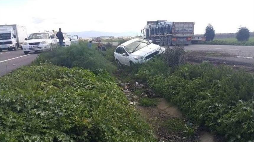 Aliağa&rsquo;da Trafik Kazası: 5 Yaralı