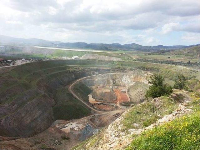 Bergamalılar, Madene Ge&ccedil;it Vermemek İ&ccedil;in Direniyor 1
