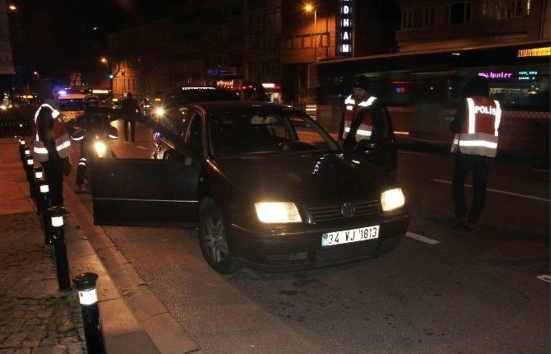 İstanbul&rsquo;da 5 Bin Polisle Asayiş Uygulaması
