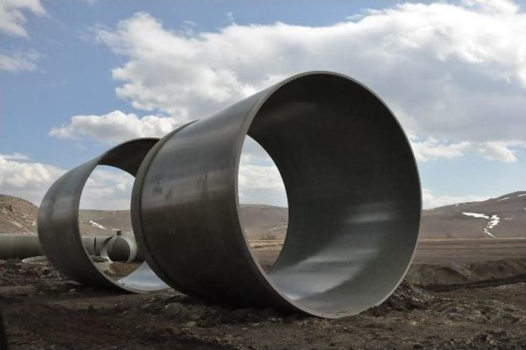 Kars Barajı Sulama Hattı &Ccedil;alışmaları S&uuml;r&uuml;yor