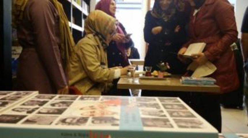 B&uuml;şra S&ouml;nmezışık Okurlarıyla Buluştu