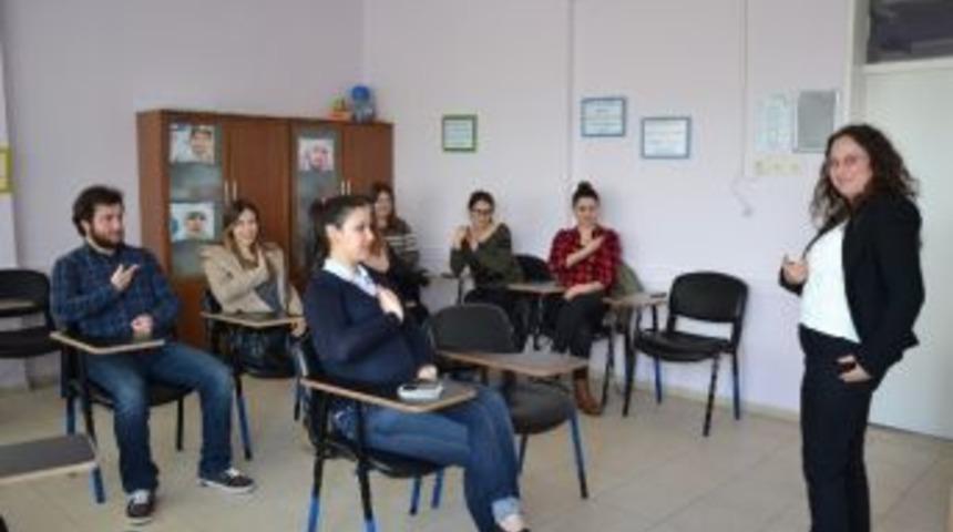 Biga Halk Eğitim Merkezinde İşaret Dili Kursu Başladı