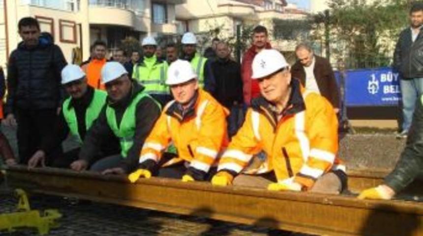 Tramvay Hattının İlk Rayları Monte Edildi