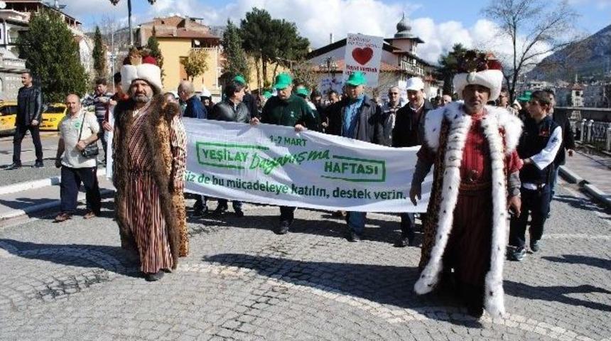 &lsquo;şehzadeler&rsquo; Sigaraya Karşı Y&uuml;r&uuml;d&uuml;