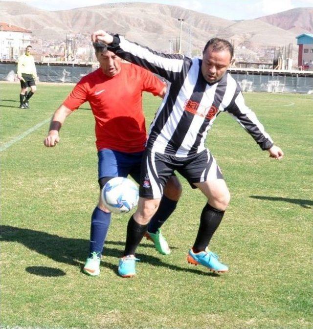 Aksaray Veteranlar, Niğde Veteranları 2-1 Mağlup Etti 2