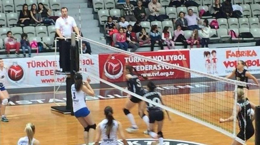Manisa&rsquo;nın Sultanları Beşiktaş&rsquo;a Direnemedi