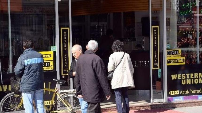 Eskişehir&rsquo;de D&ouml;viz B&uuml;rosunda Hırsızlık Girişimi