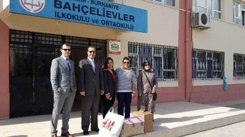 İhtiya&ccedil; Sahibi &Ouml;ğrencilere &Uuml;niversiteli Yardımı
