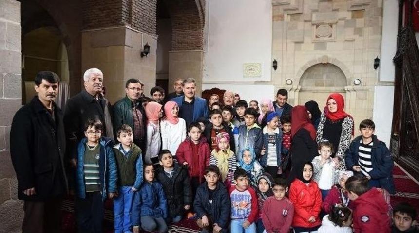 Malatya B&uuml;y&uuml;kşehir Belediyesi&rsquo;nden &lsquo;ailecek Camideyiz&rsquo; Etkinliği