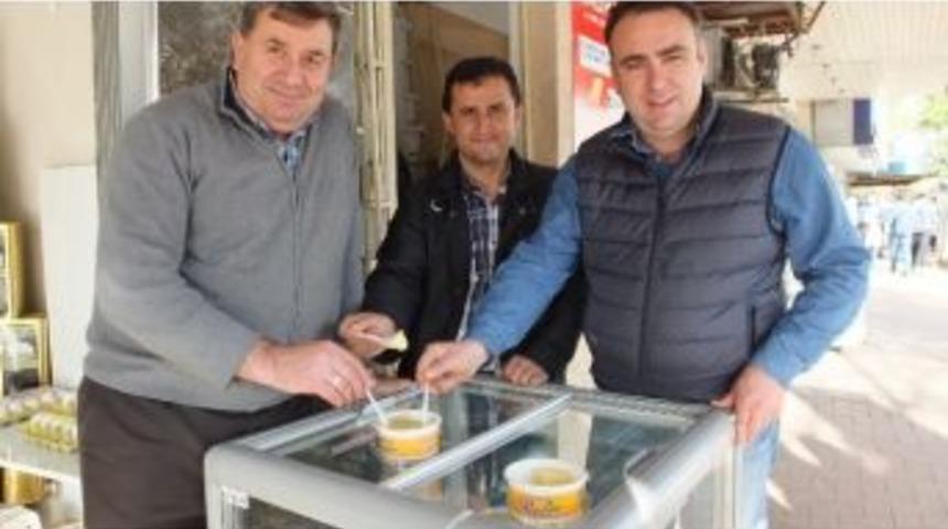 Develerin Galibiyetini H&ouml;şmerimle Kutladı