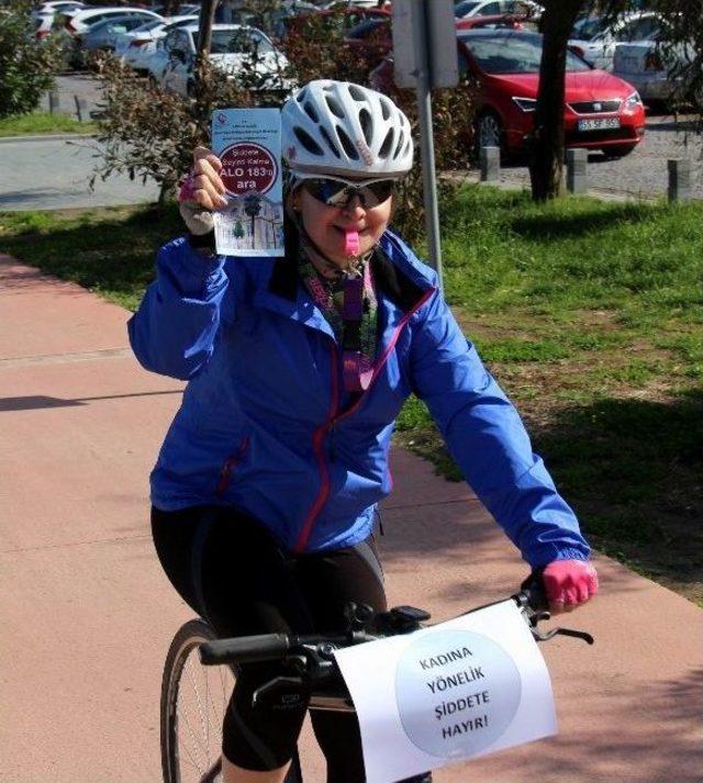 Kadınlara Şiddeti Protesto İçin Pedal Çevirdiler